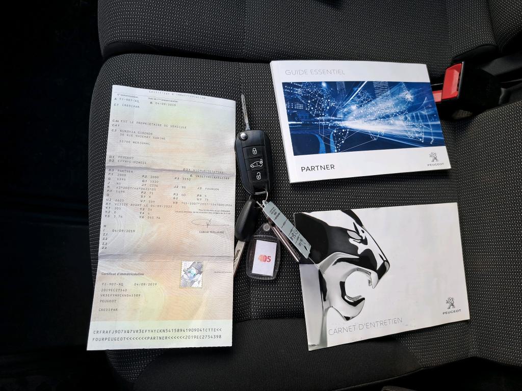 Peugeot PARTNER FOURGON STANDARD 650 KG BLUEHDI 100 BVM5 PREMIUM 2019