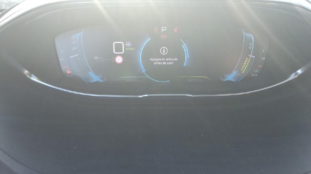 Foto Peugeot 3008 Hybrid 3