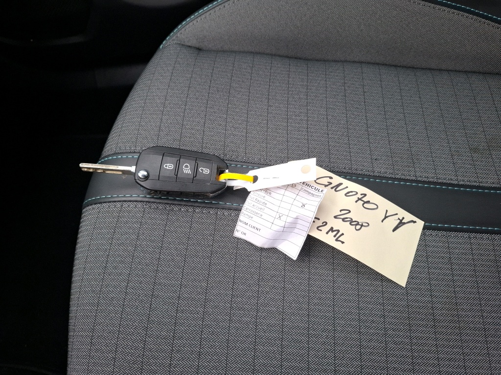 Peugeot 2008 BlueHDi 130 S&S EAT8 Allure 2023