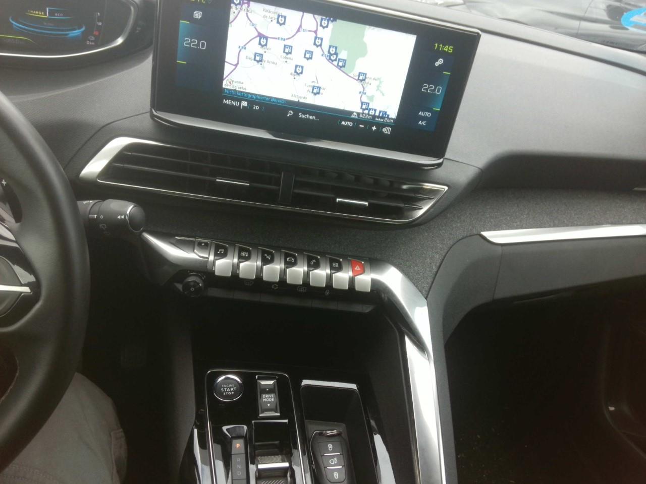 Foto Peugeot 3008 Hybrid 14