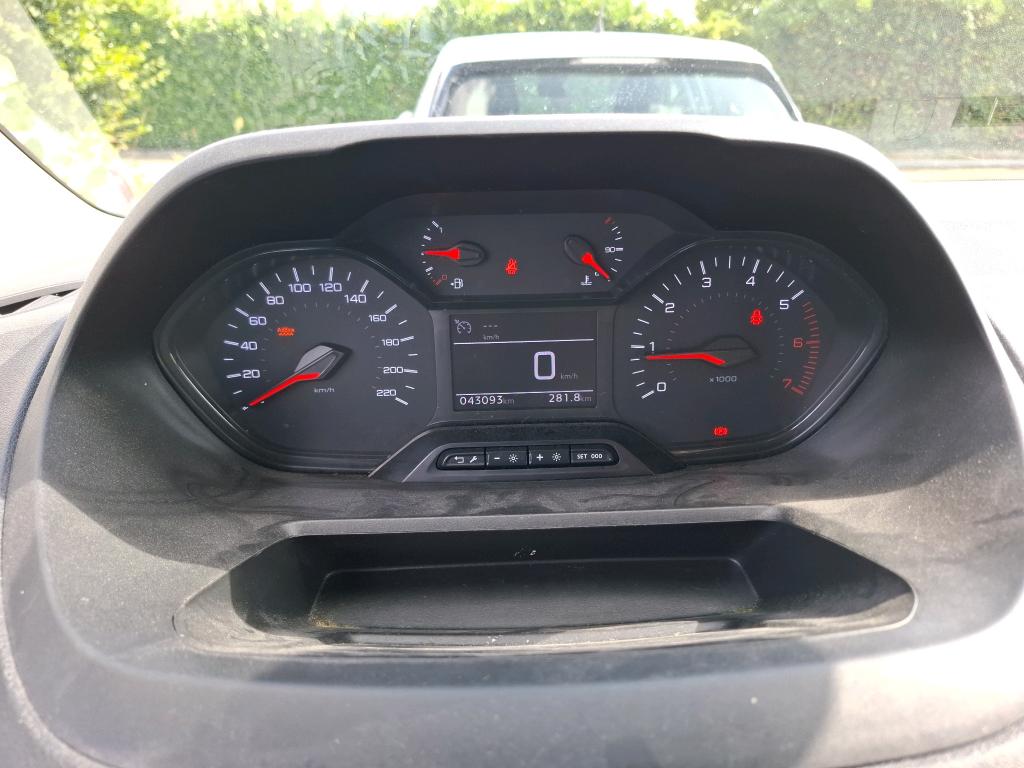 Peugeot PARTNER FOURGON STANDARD 650 KG BLUEHDI 100 S&S BVM6 ASPHALT 2022