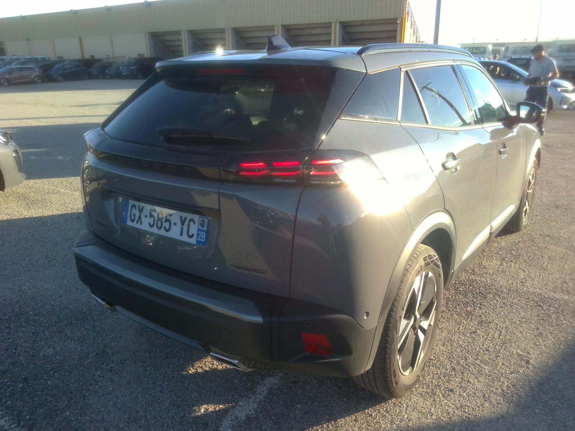 Peugeot 2008 Hybrid 136 e-DCS6 Allure 2024
