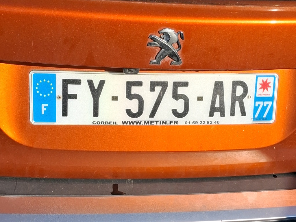 Peugeot 2008 BlueHDi 130 S&S EAT8 Allure 2021