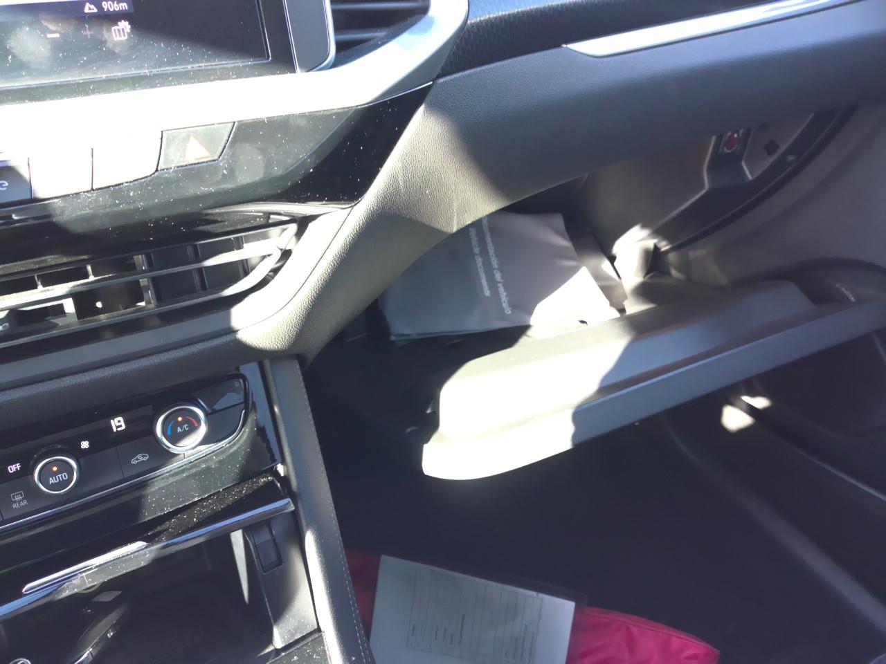 Foto Opel Grandland PHEV 11