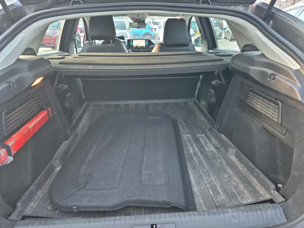 Citroen C4 SOCIETE BLUEHDI 130 S&S EAT8 FEEL NAV BUSINESS R 2022