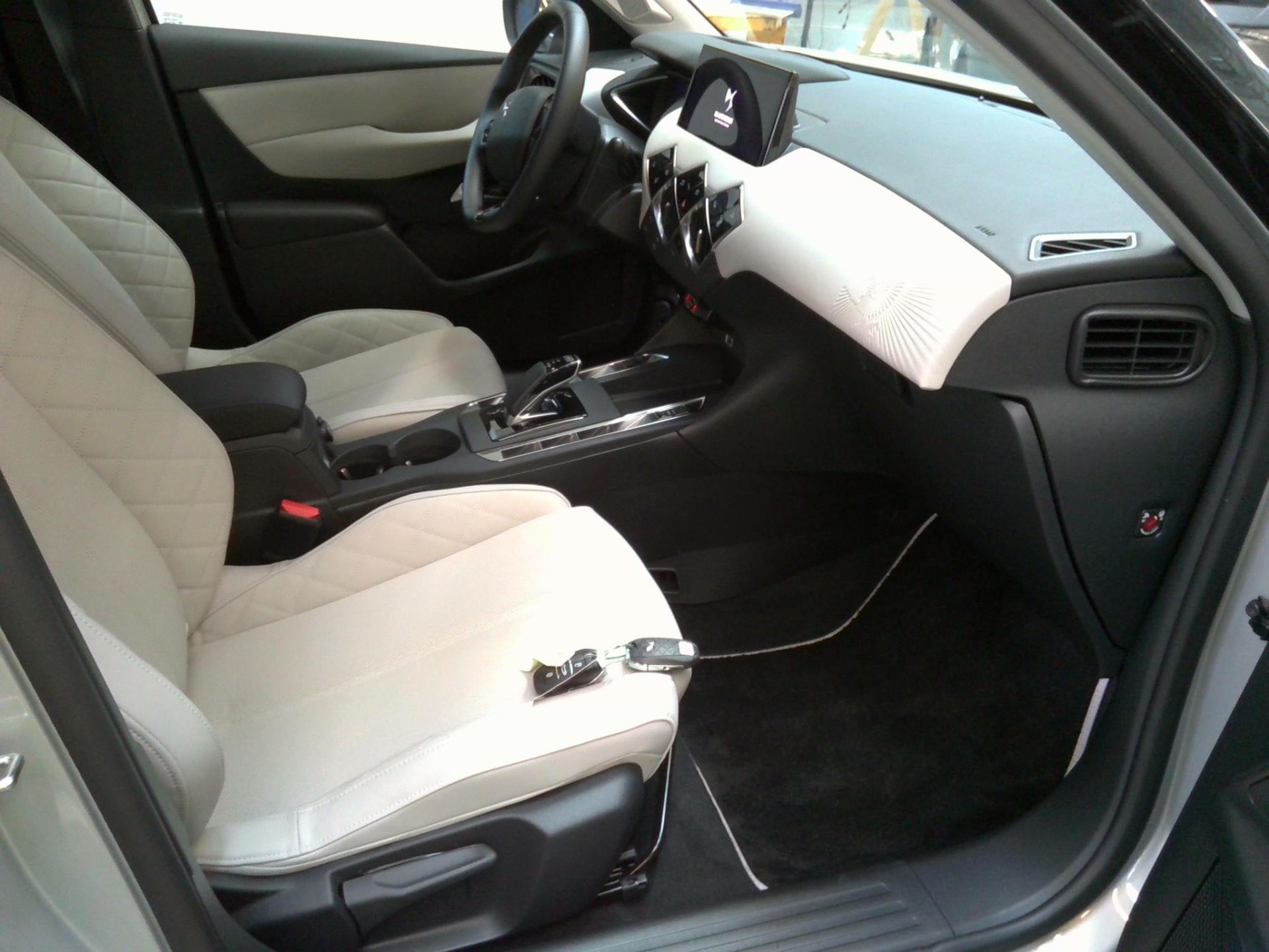 DS DS 3 E-Tense Esprit de Voyage 2023