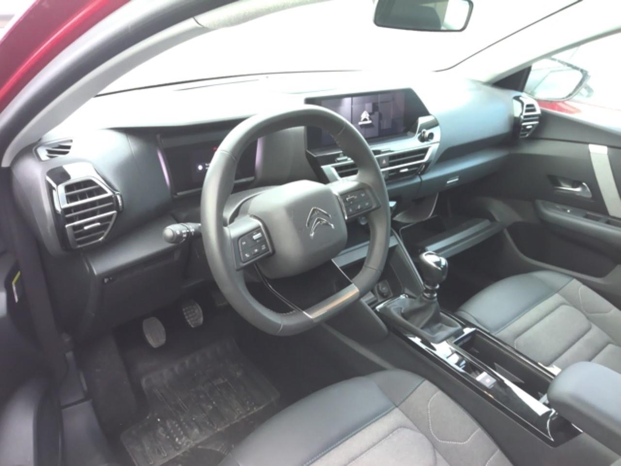 Foto Citroën C4 X 3