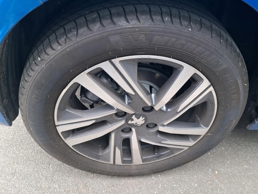 Peugeot 208 PureTech 130 S&S EAT8 Allure Pack 2022