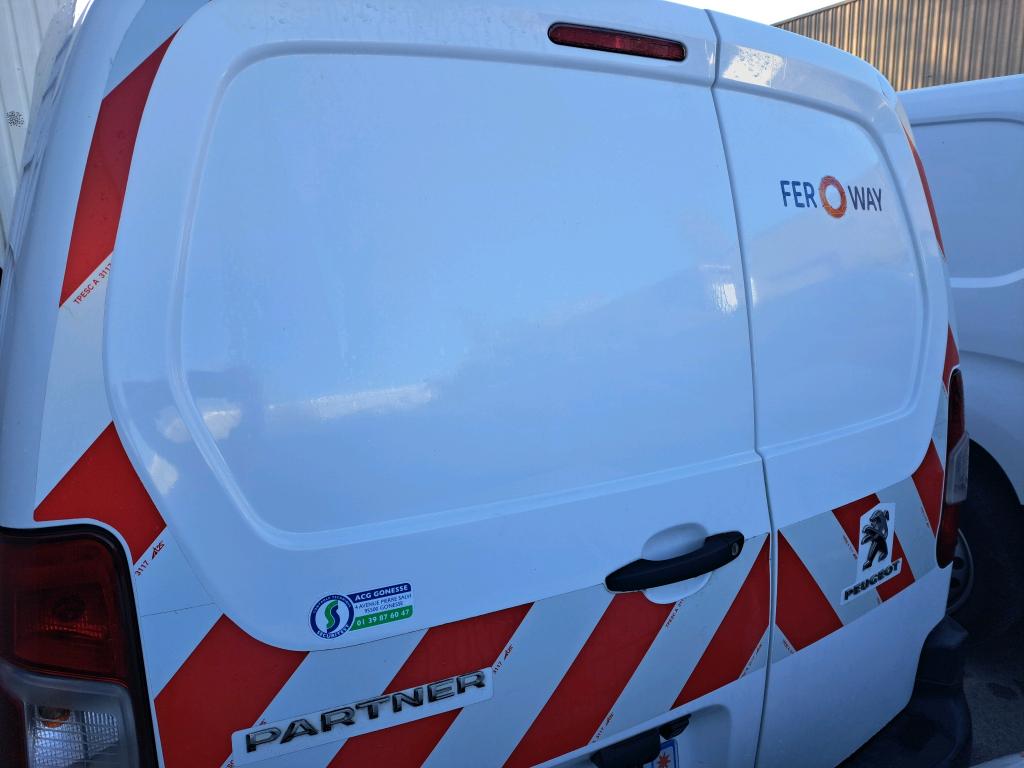 Peugeot PARTNER FOURGON STANDARD 650 KG BLUEHDI 100 S&S BVM5 PREMIUM 2021
