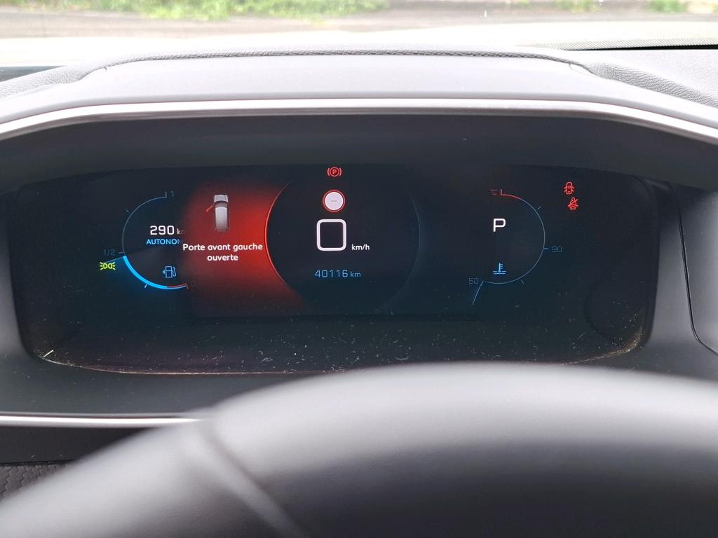 Peugeot 2008 BlueHDi 130 S&S EAT8 Allure Pack 2022