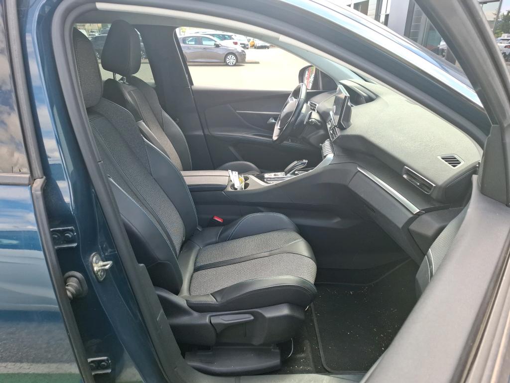 Peugeot 3008 Hybrid 225 e-EAT8 Allure 2022