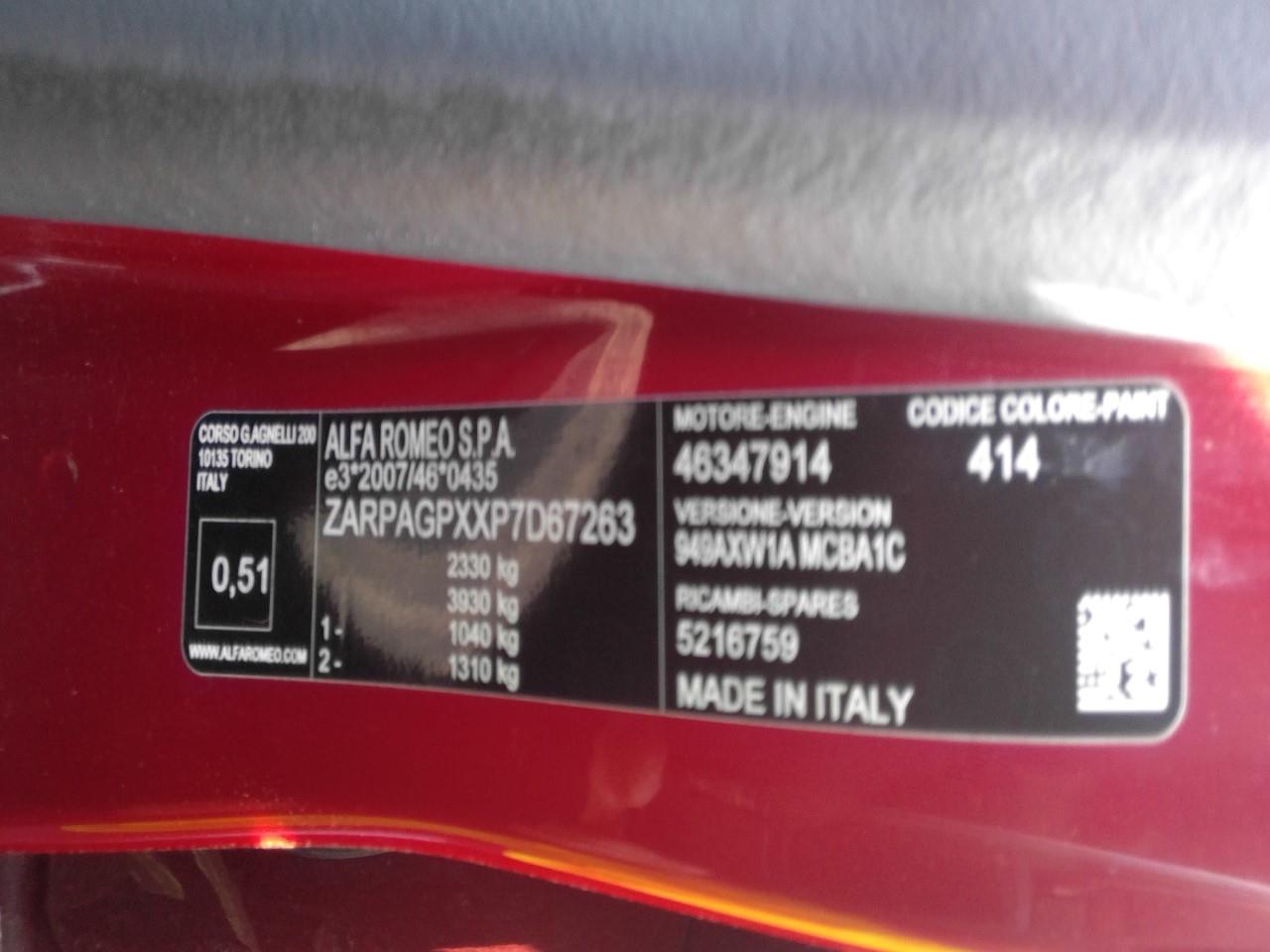 Foto Alfa Romeo Stelvio 4