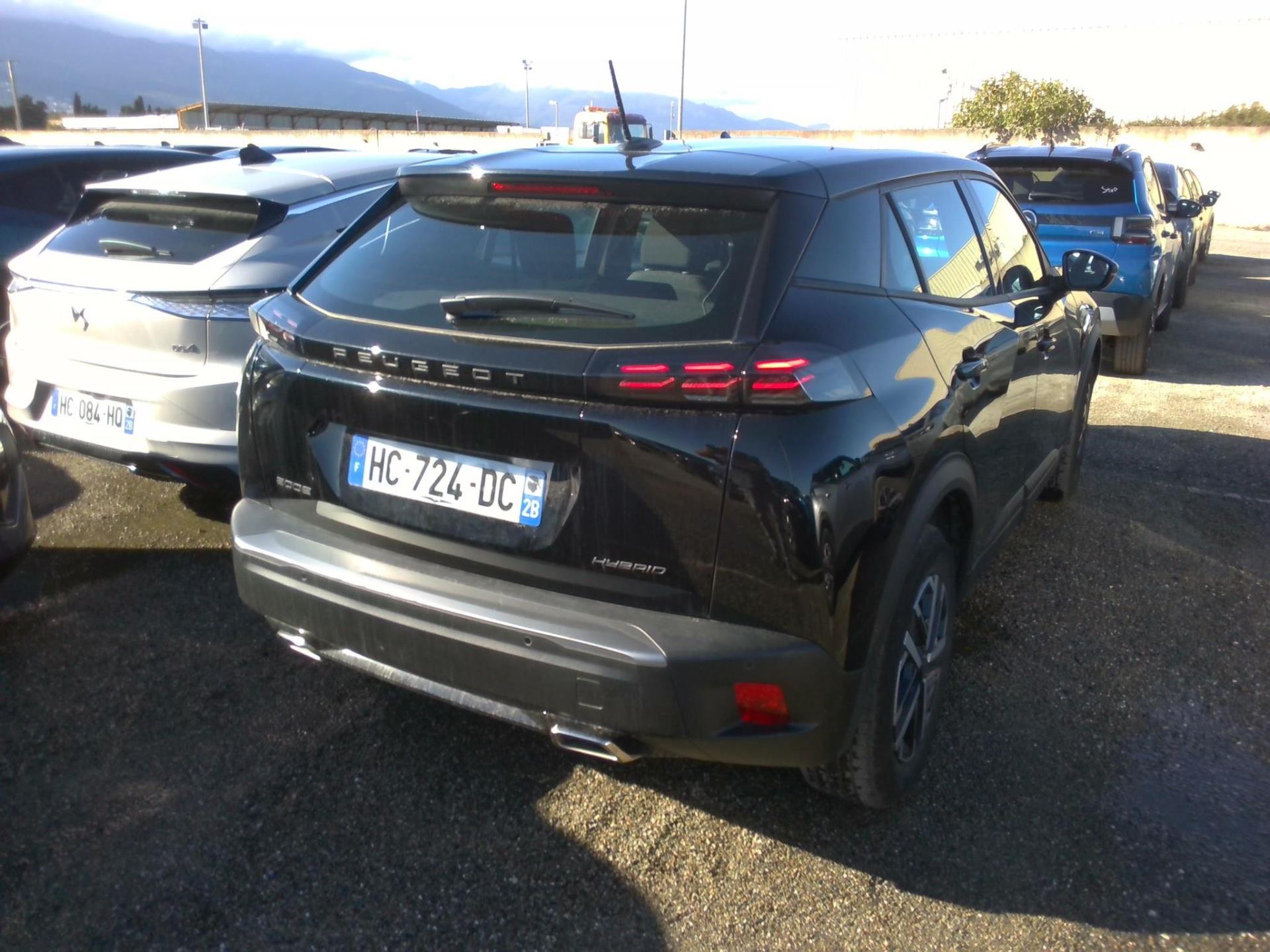 Peugeot 2008 Hybrid 136 e-DCS6 Style 2025