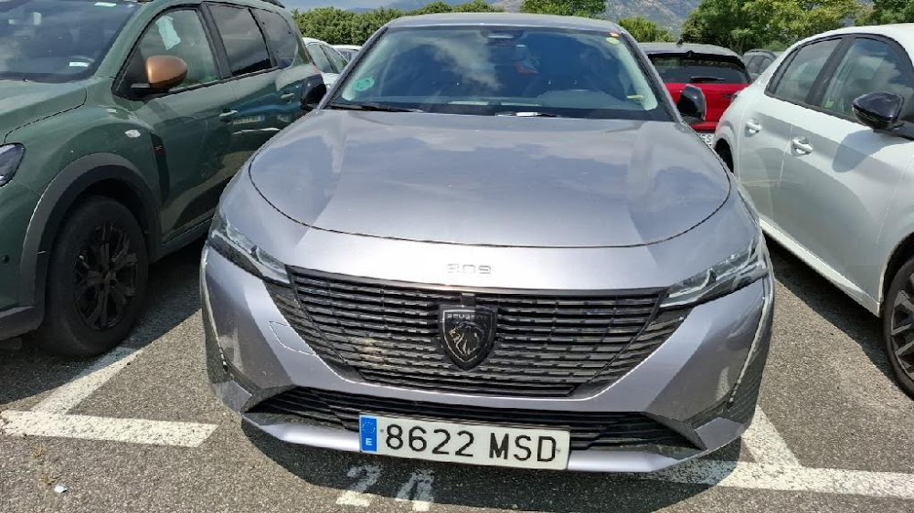 Peugeot 308 308 5p Allure BlueHDi 130 S&S EAT8