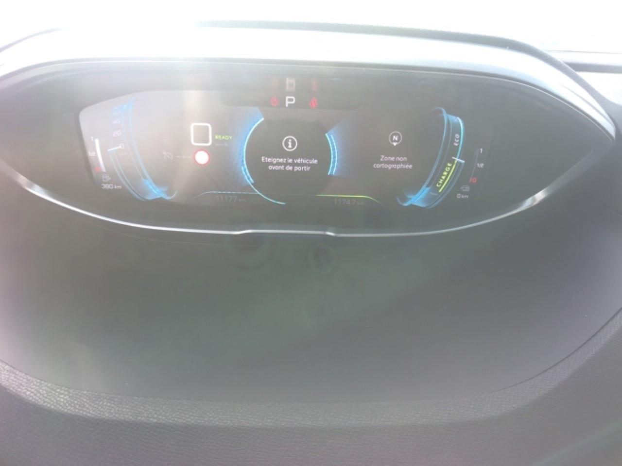 Foto Peugeot 3008 Hybrid 5
