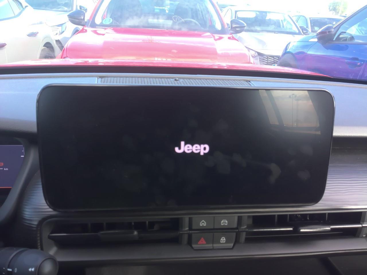 Foto Jeep AVENGER 17
