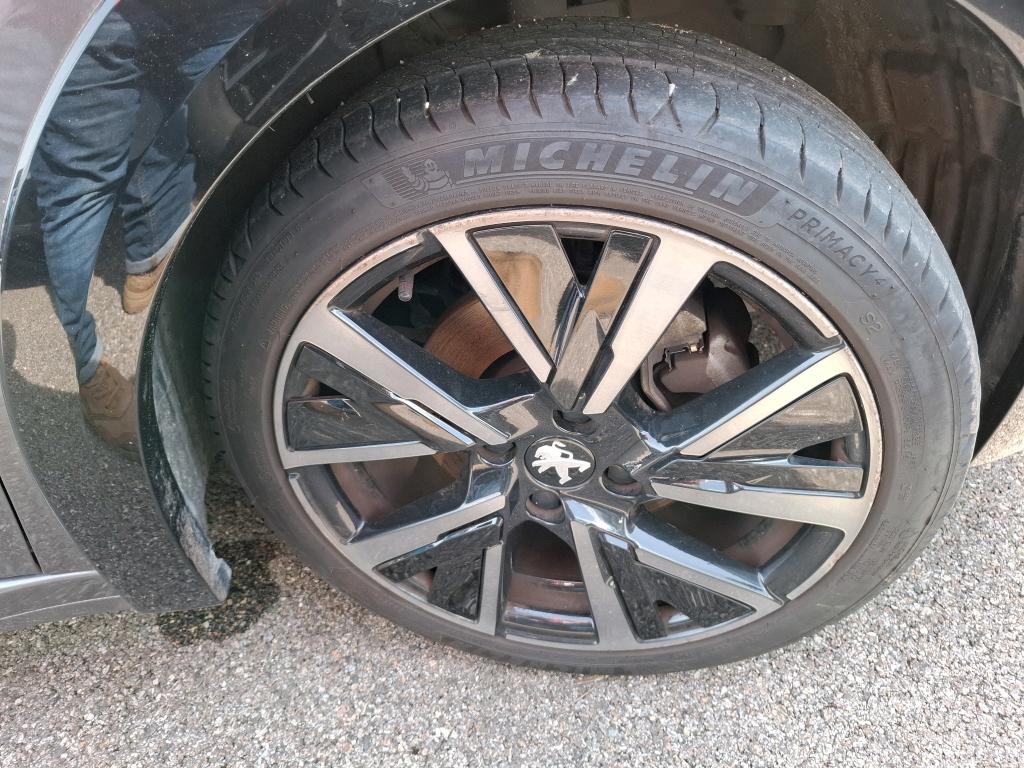 Peugeot 208 PureTech 100 S&S BVM6 GT Pack 2022