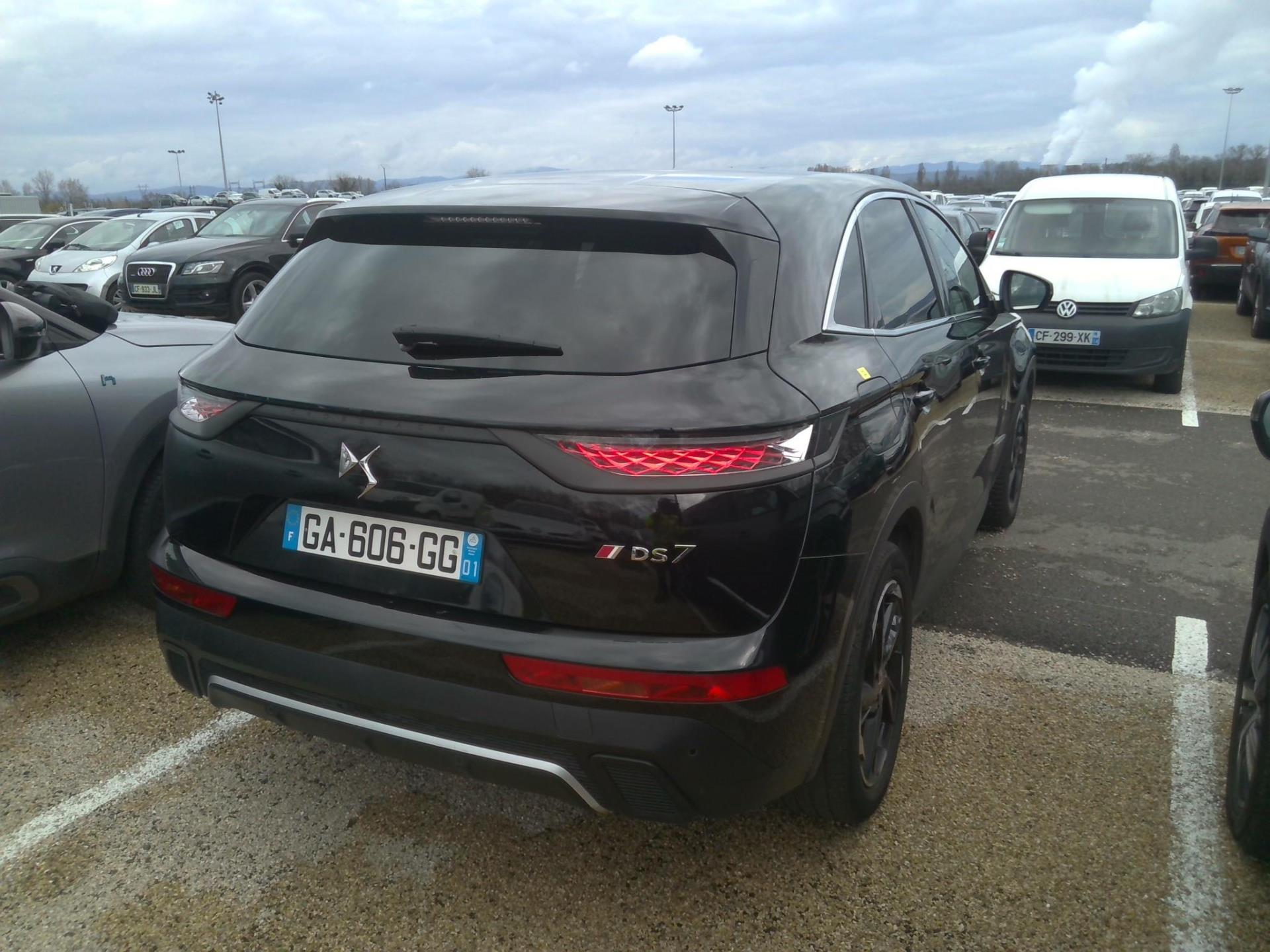DS DS7 Crossback BlueHDi 130 EAT8 Performance Line 2021