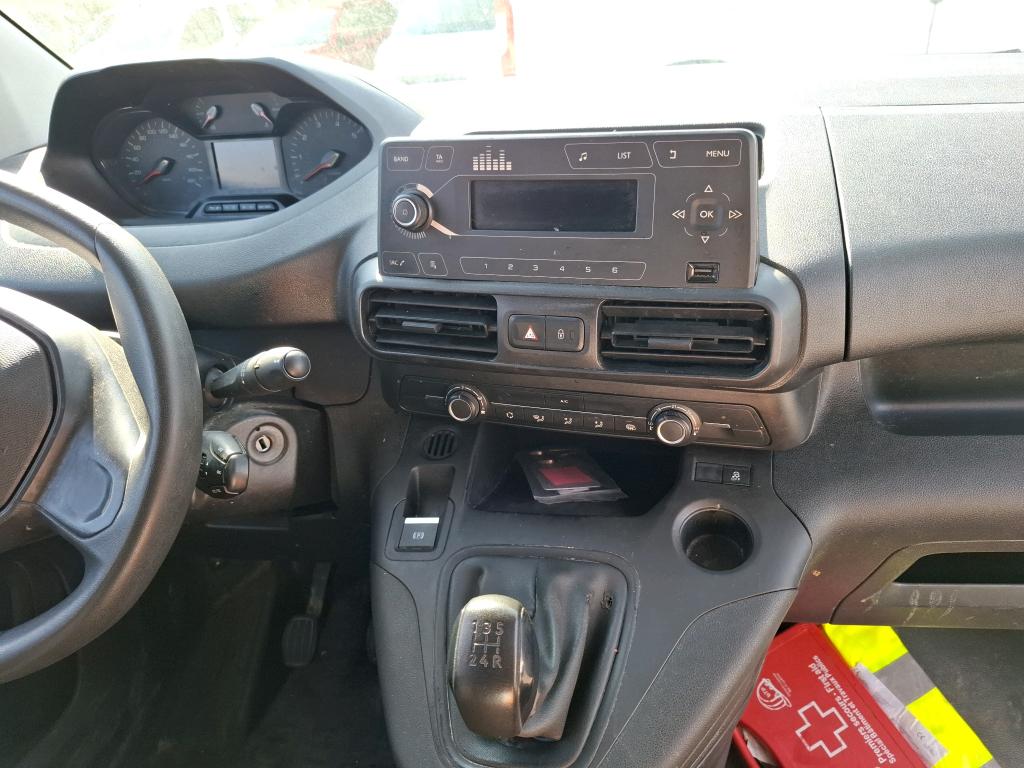 Peugeot PARTNER FOURGON STANDARD 650 KG BLUEHDI 100 S&S BVM5 PREMIUM 2021