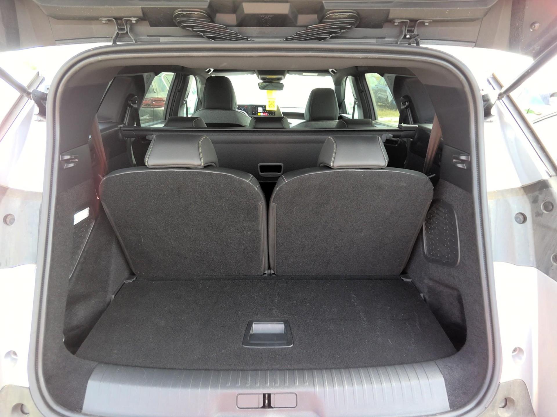 Peugeot 5008 Plug-in Hybrid 225 ch e-DCS7 Allure 2025