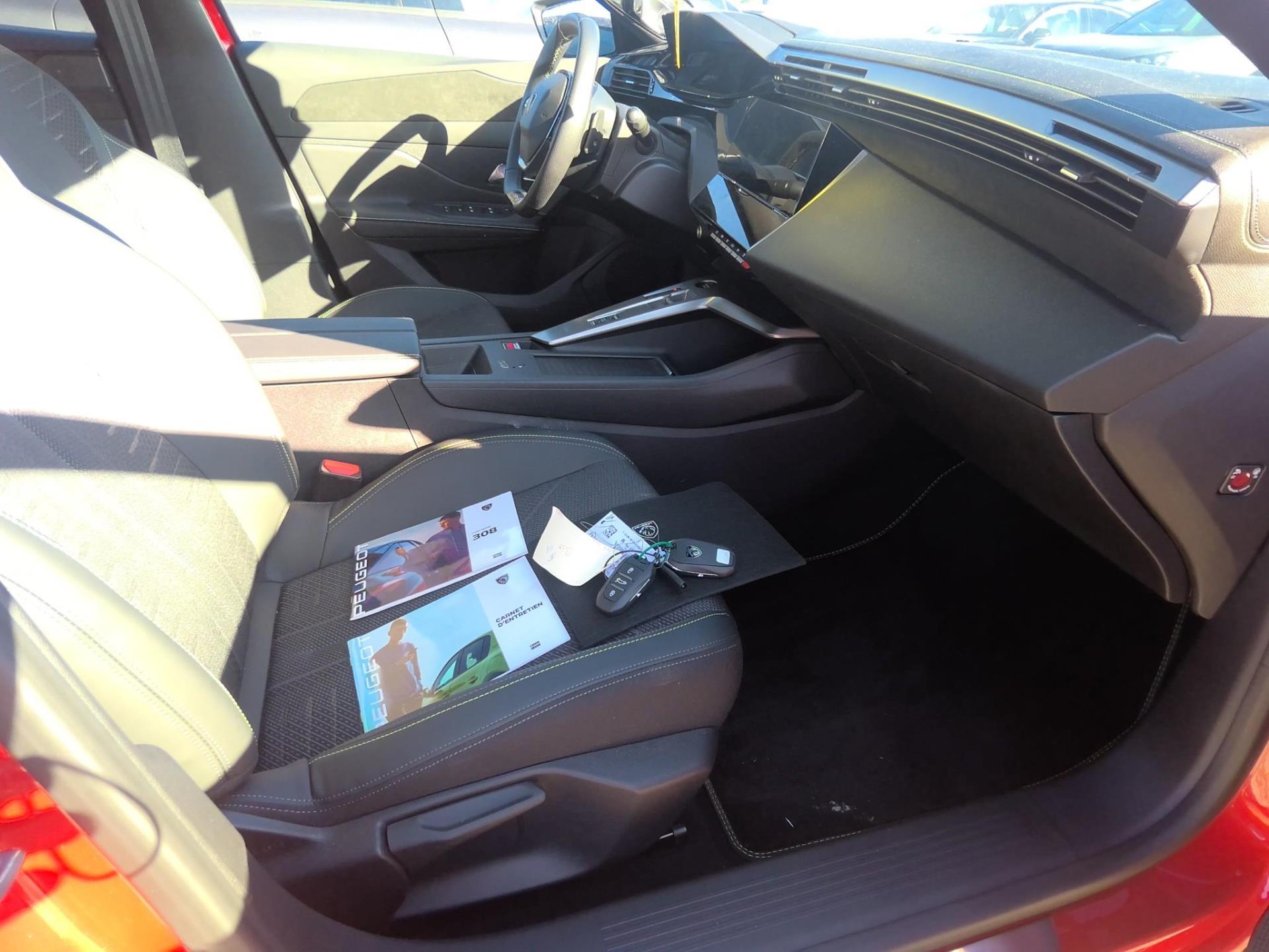 Peugeot 308 Plug-in Hybrid 195 ch e-DCS7 GT 2026