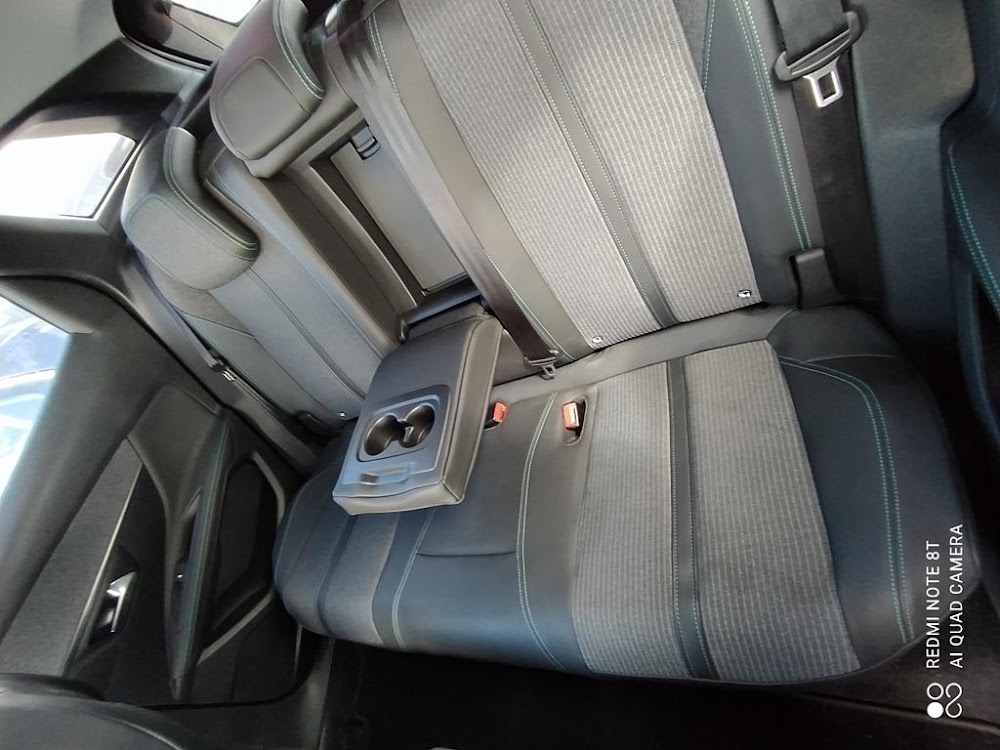 Foto Peugeot 3008 Hybrid 10