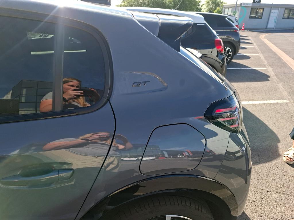 Peugeot 208 Hybrid 136 e-DCS6 GT 2025