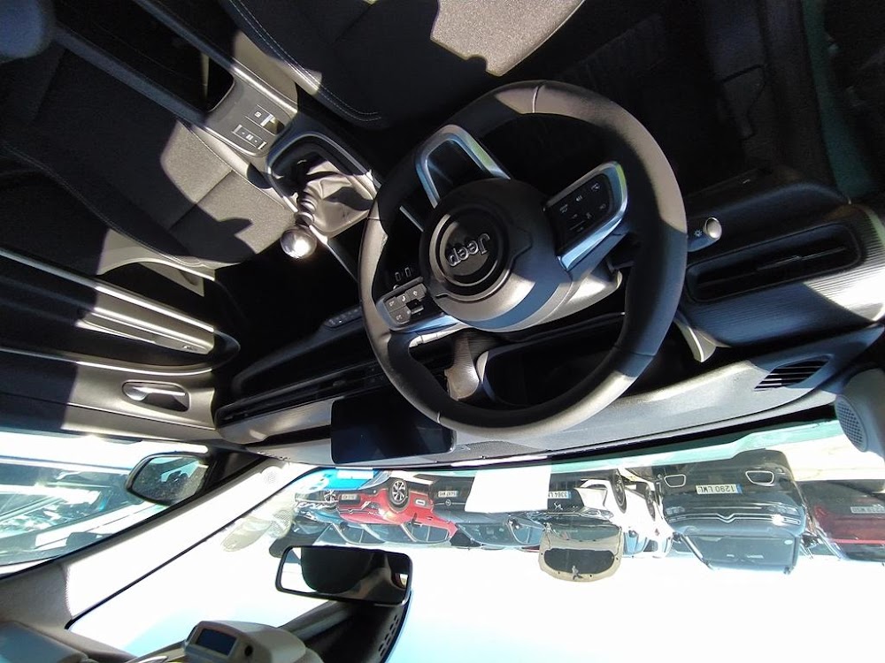 Foto Jeep AVENGER 10