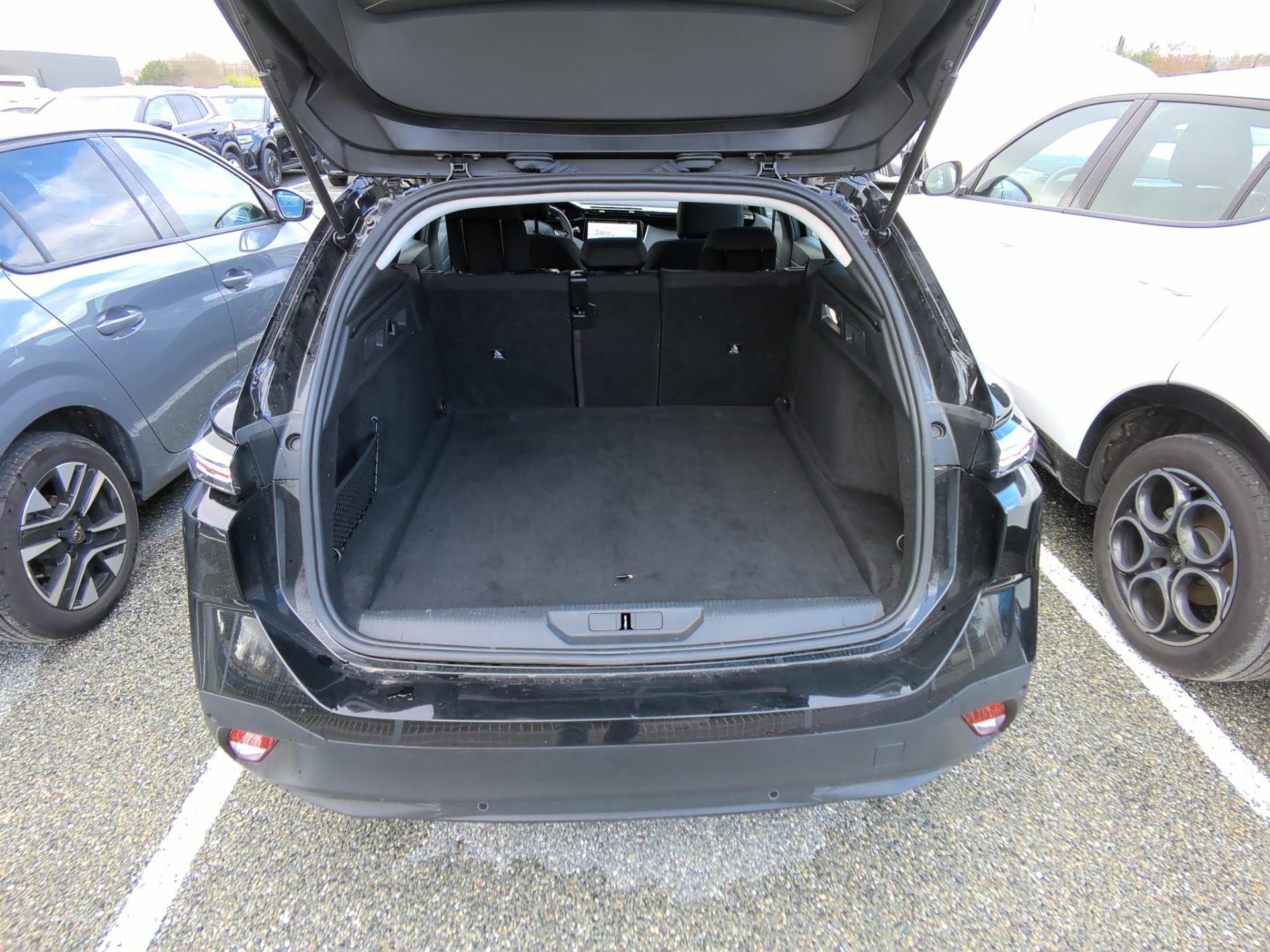 Peugeot 308 SW Hybrid 145 e-DCS6 Style 2025