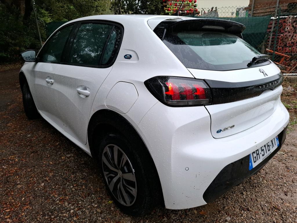 Peugeot 208 ELECTRIQUE 50 KWH 136 ACTIVE BUSINESS R 2023