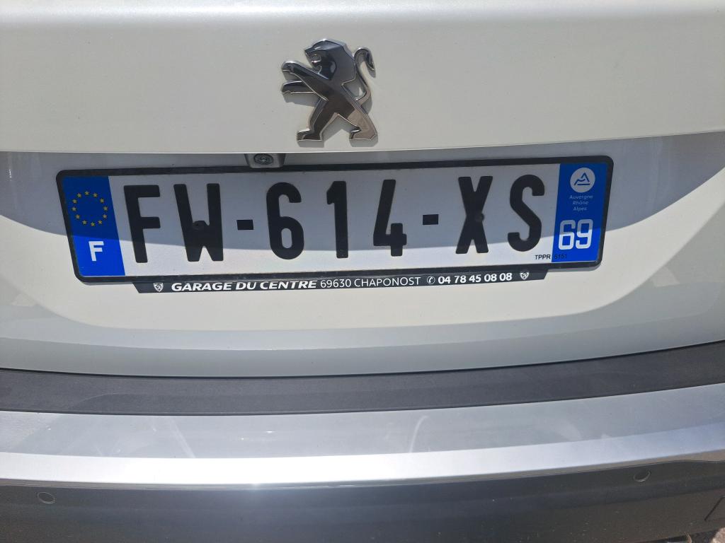 Peugeot 2008 BlueHDi 130 S&S EAT8 Allure Business 2021