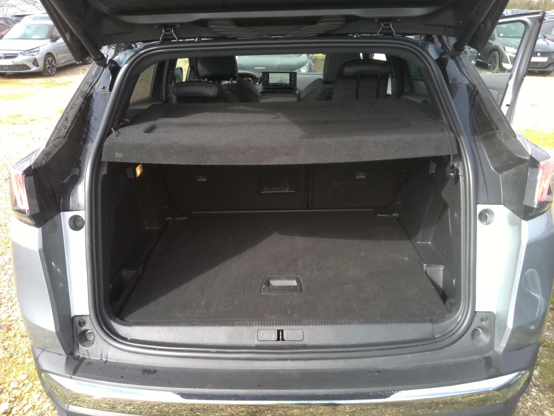 Peugeot 3008 BlueHDi 130ch S&S EAT8 GT 2023