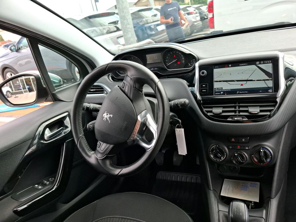 Peugeot 208 1.2 PureTech 82ch BVM5 Style 2017