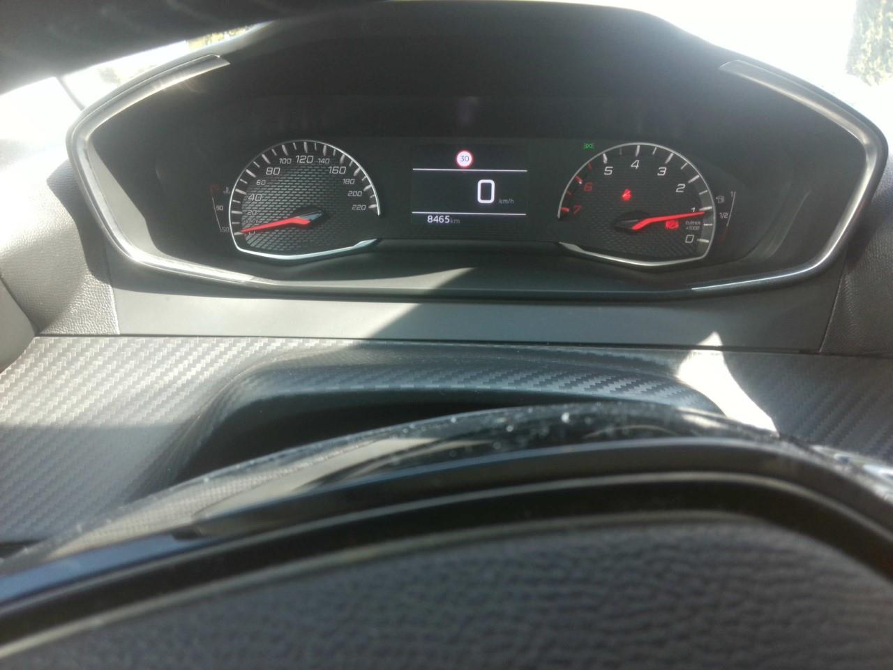 Foto Peugeot 208 5