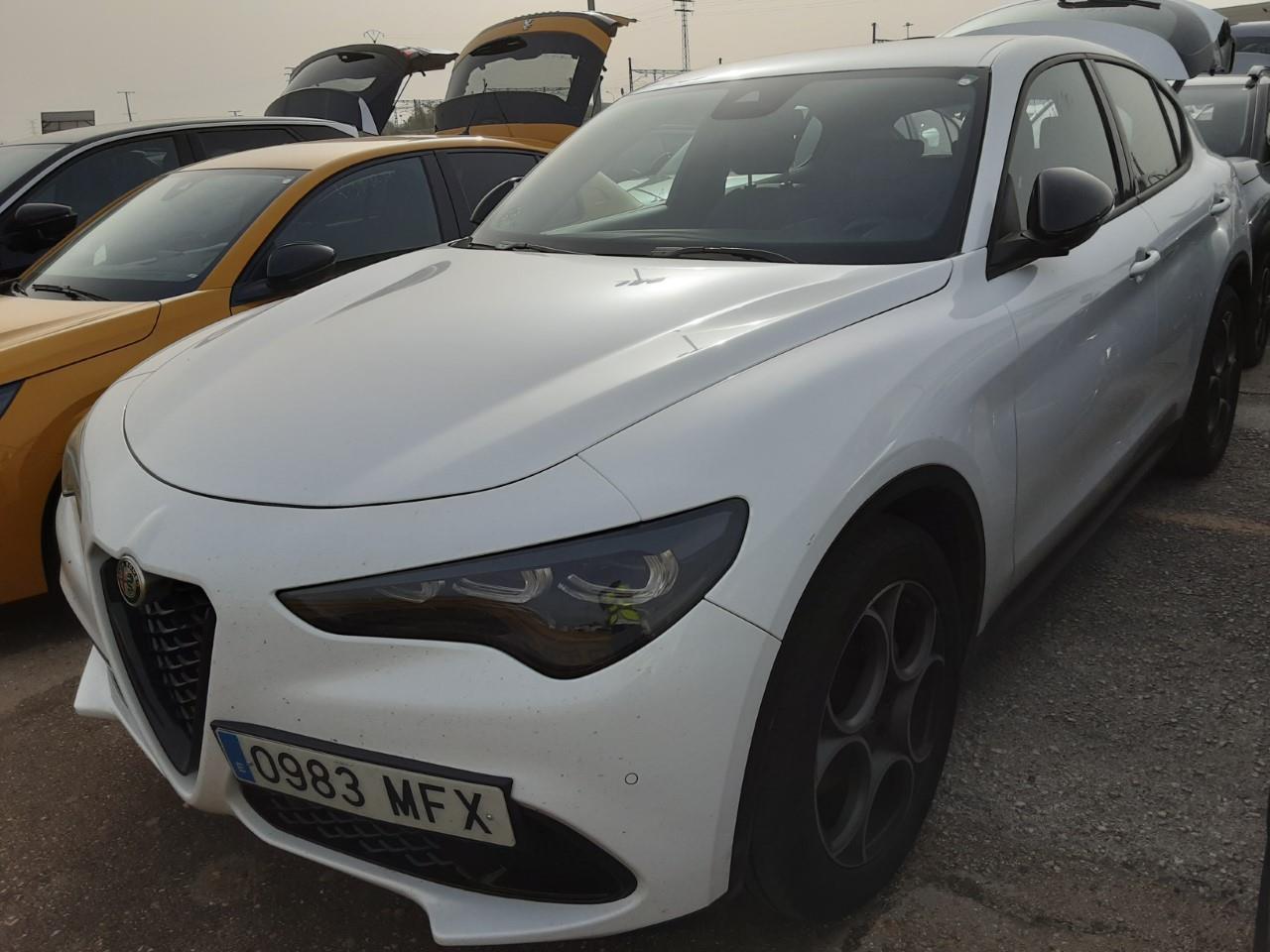 Foto Alfa Romeo Stelvio 2