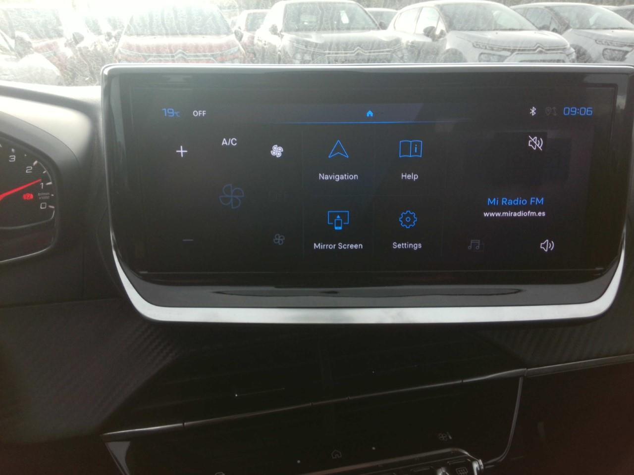 Foto Peugeot 208 17