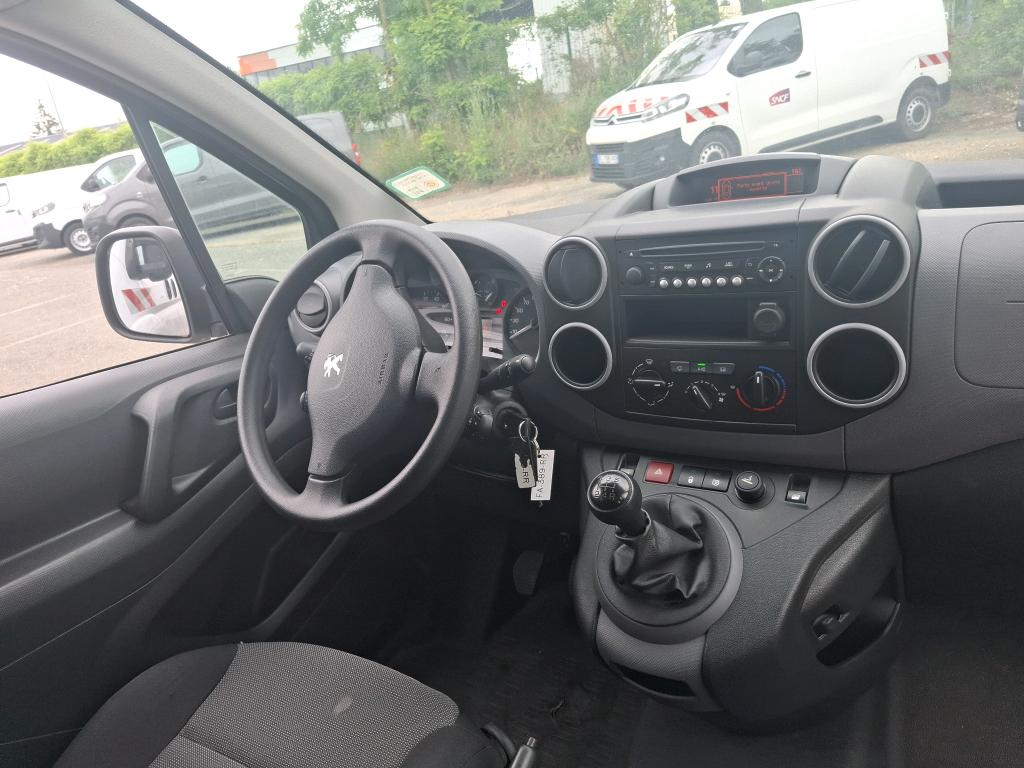 Peugeot PARTNER FOURGON STANDARD 1.6 BLUEHDI 75 BVM5 PREMIUM 2018