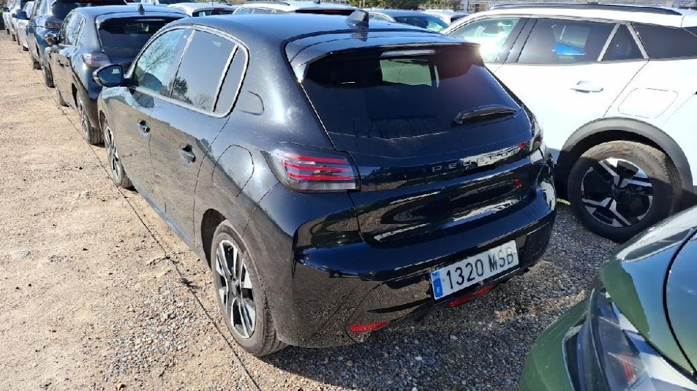 Foto Peugeot 208 8