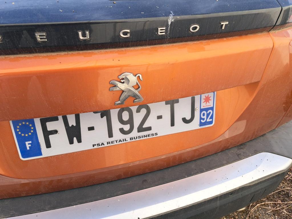 Peugeot 2008 BlueHDi 130 S&S EAT8 Allure 2021