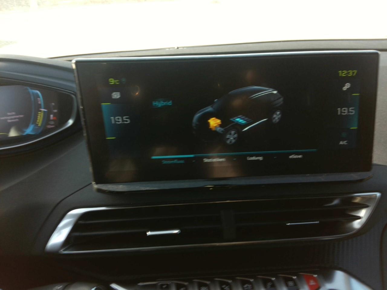 Foto Peugeot 3008 Hybrid 7