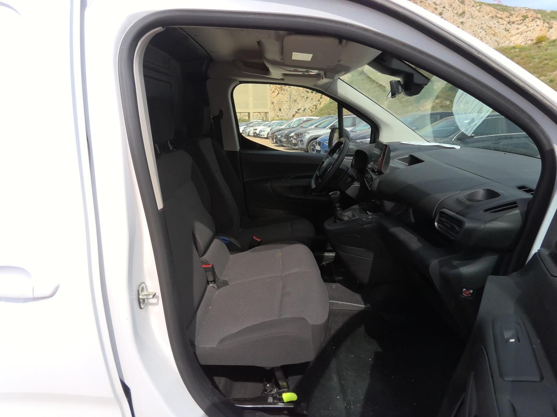Citroen BERLINGO VAN TAILLE XL 950KG BLUEHDI 100 S&S BVM6  2024