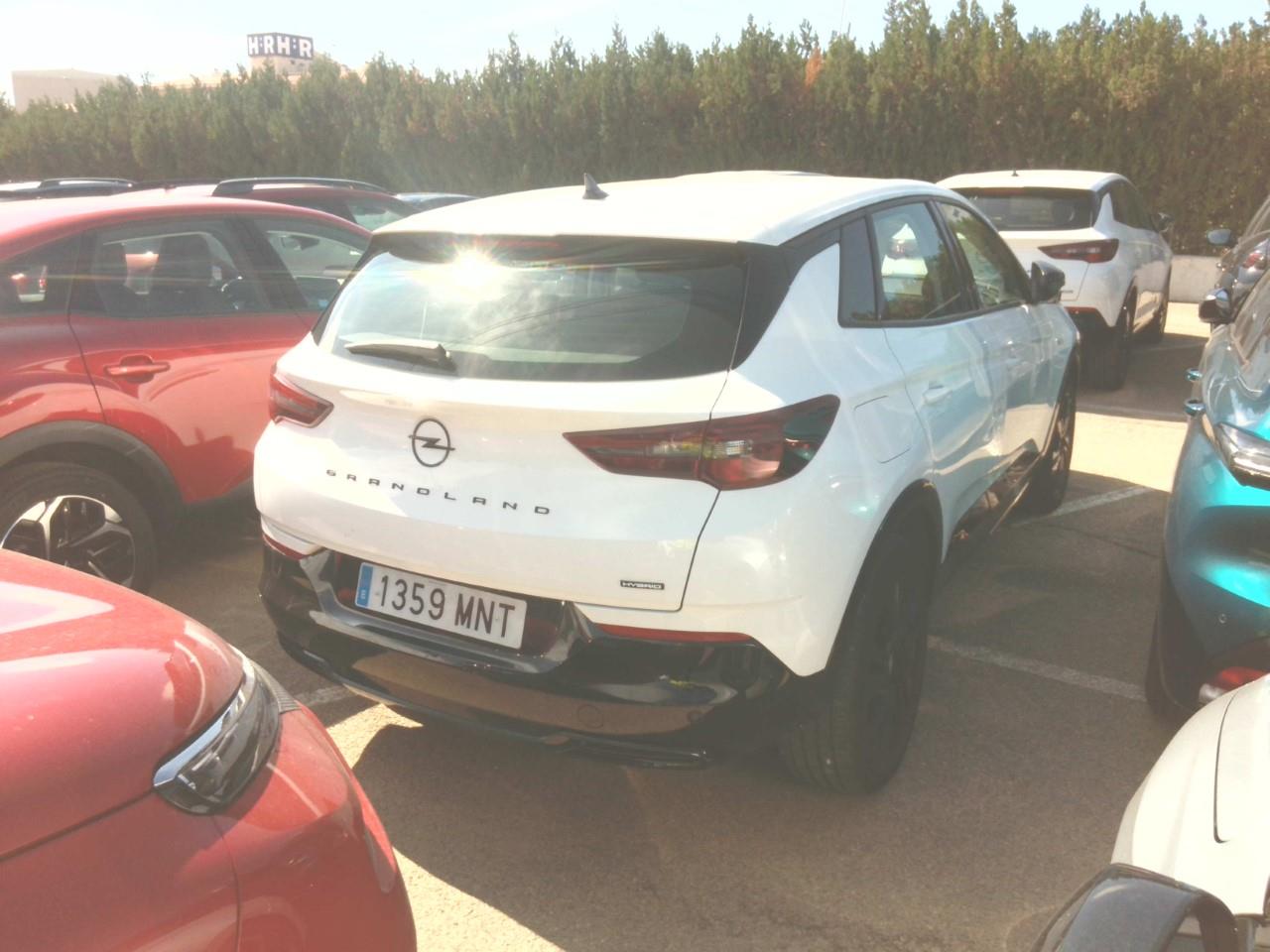 Foto Opel Grandland PHEV 4