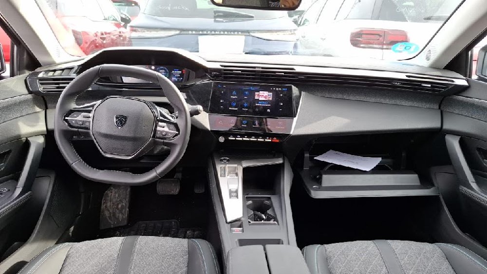 Foto Peugeot 408 13