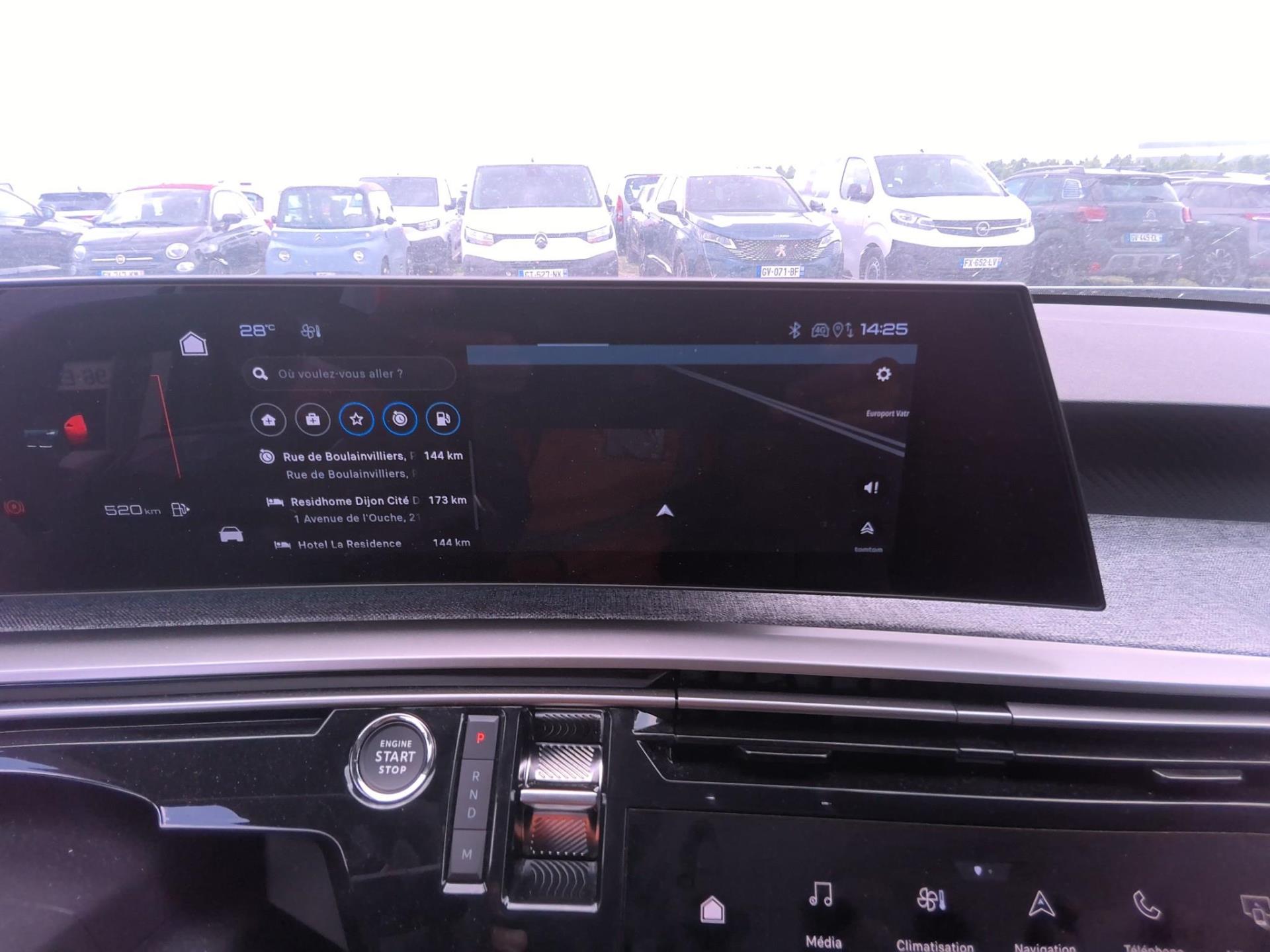 Peugeot 3008 Hybrid 136 e-DCS6 Allure 2024