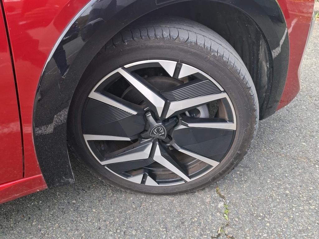 Peugeot 208 Hybrid 145 ch e-DCS6 GT 2025