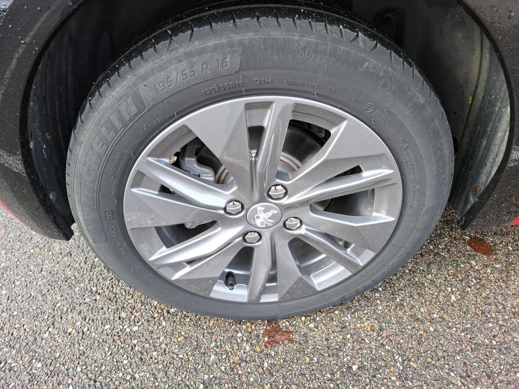 Peugeot 208 Electrique 50 kWh 136ch Style 2023