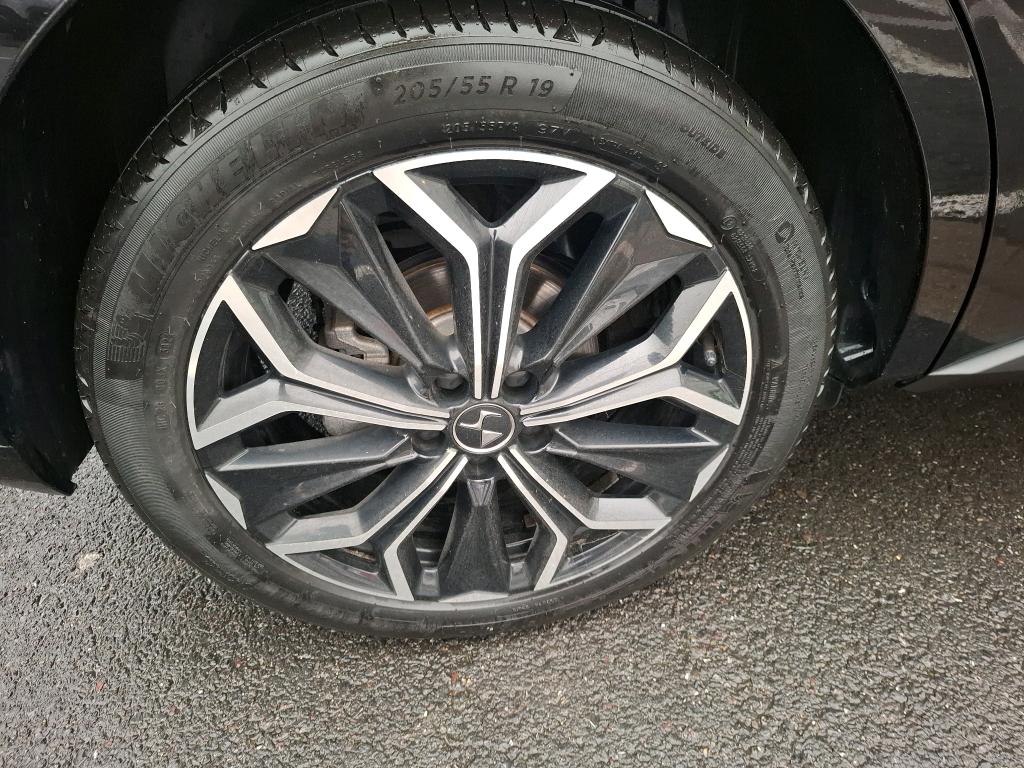 DS DS 4 PureTech 130 EAT8 Etoile - Alcantara 2024