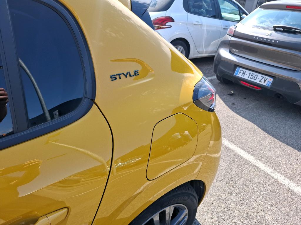 Peugeot 208 PureTech 100 S&S BVM6 Style 2022