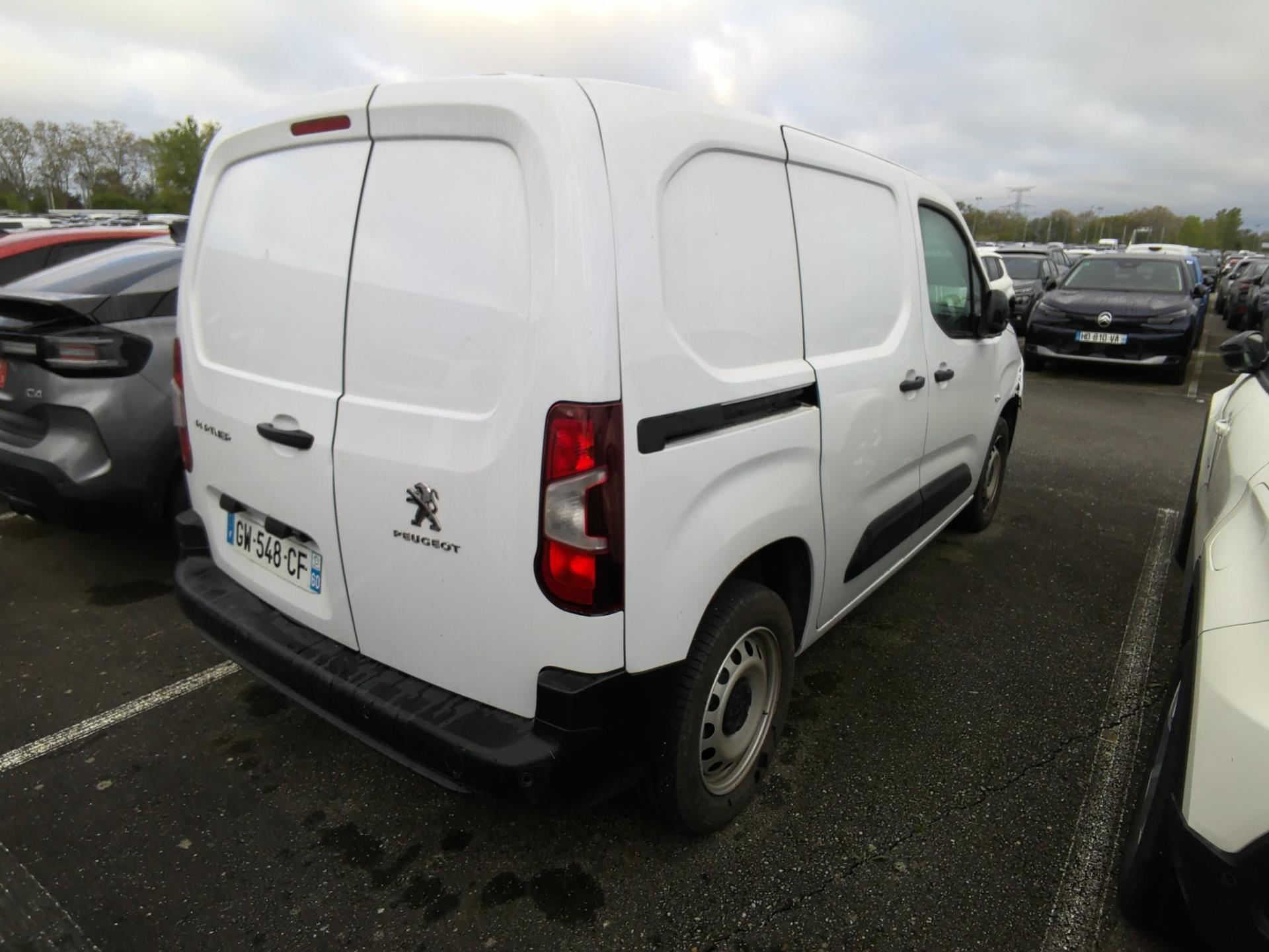Peugeot PARTNER FOURGON M 1000 KG BLUEHDI 130 S&S EAT8 2024
