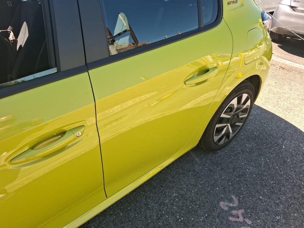 Peugeot 208 Hybrid 110 ch e-DCS6 Style 2025
